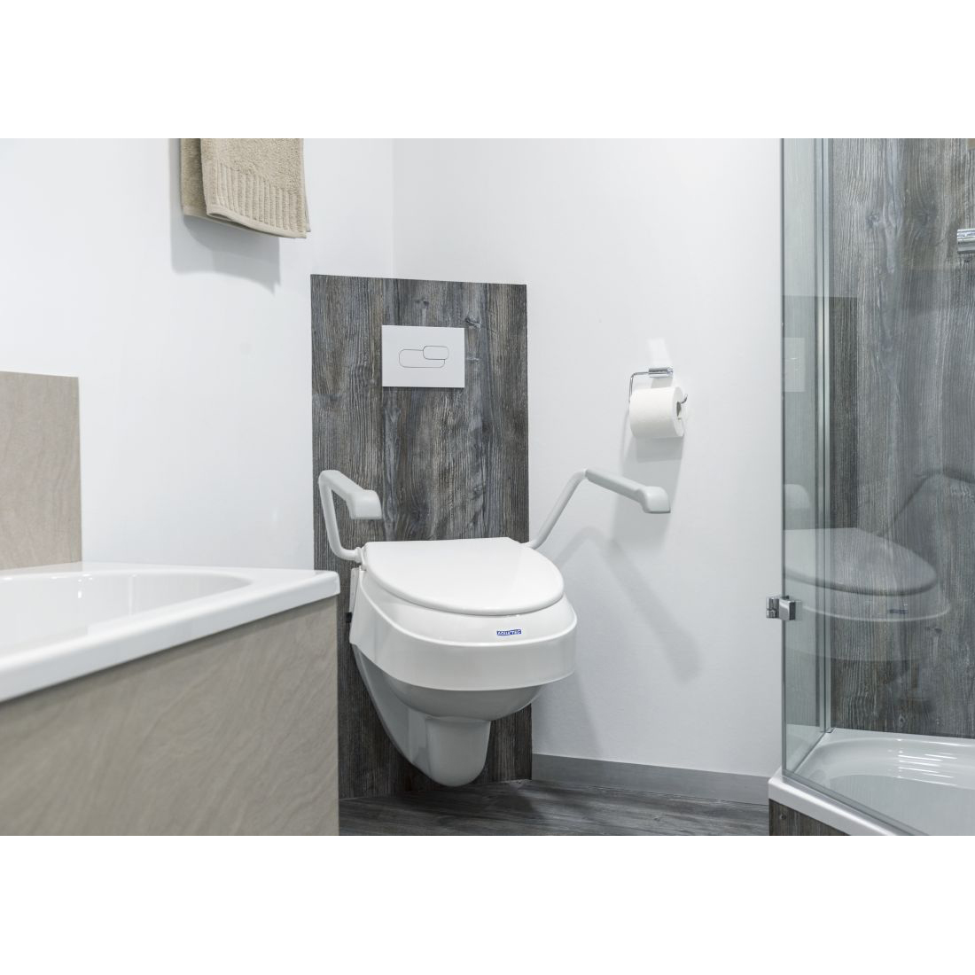 Invacare Aquatec Toilettensitzerhöhung AT-900 Anwendung